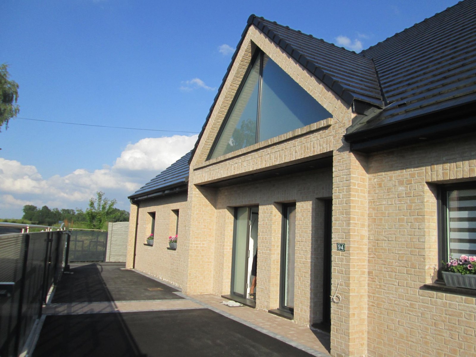 Maison neuve toiture et menuiseries Nord